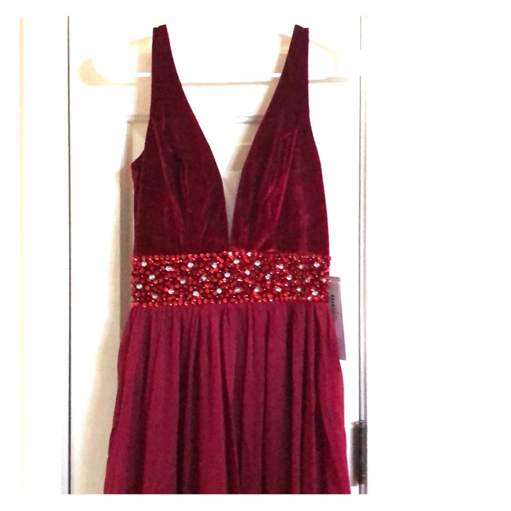 JJ's House Elegant Velvet dress